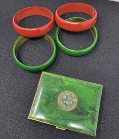 4 Bangle Bracelets & Spinach Bakelite Cigarette Case