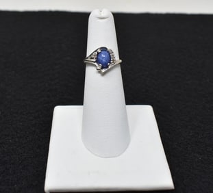 14k White Gold Blue Star Sapphire & Diamond Ring