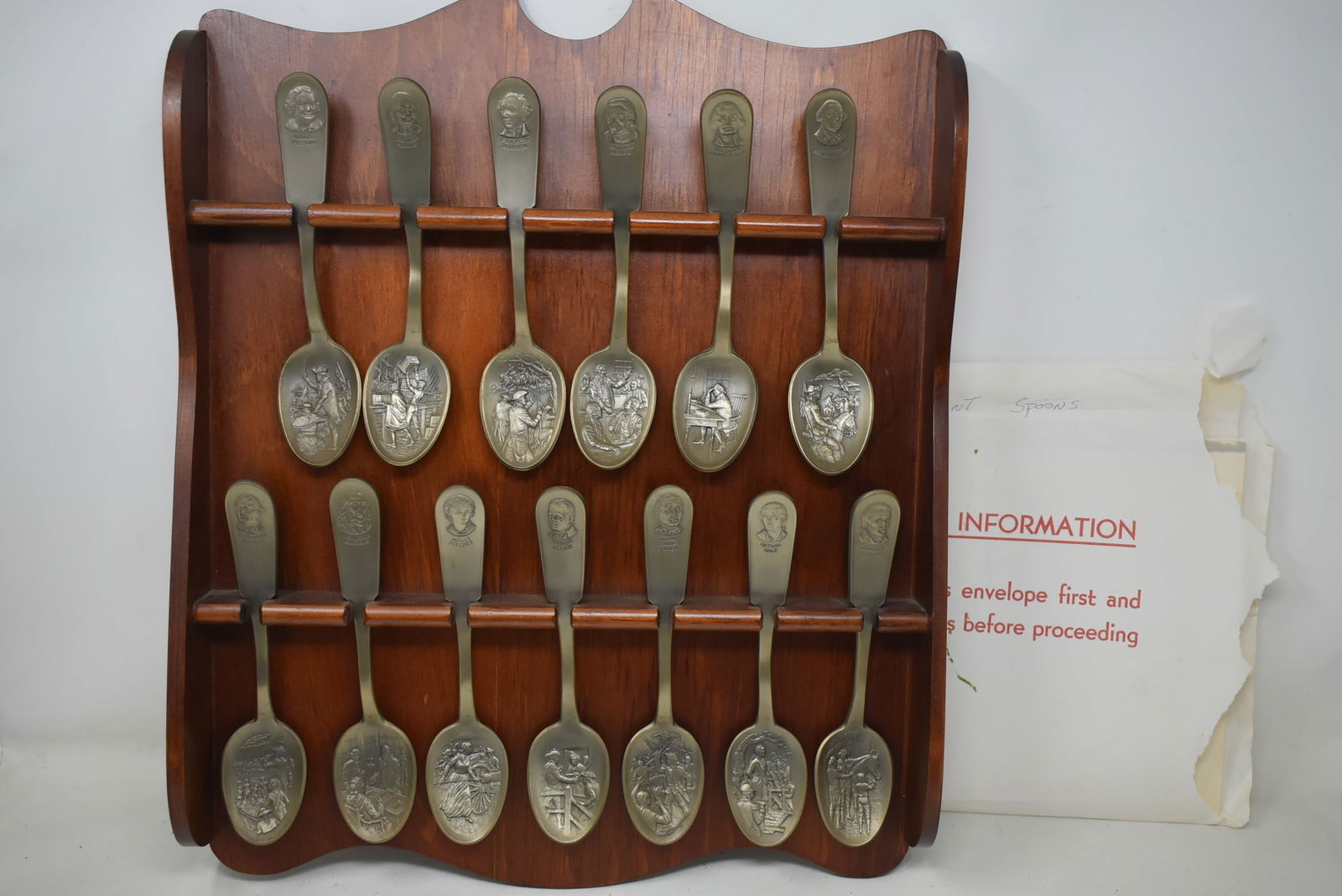 Franklin Mint Bicentennial Spoon Set: Franklin Mint Bicentennial Spoon Set, 12 with display and paperwork.