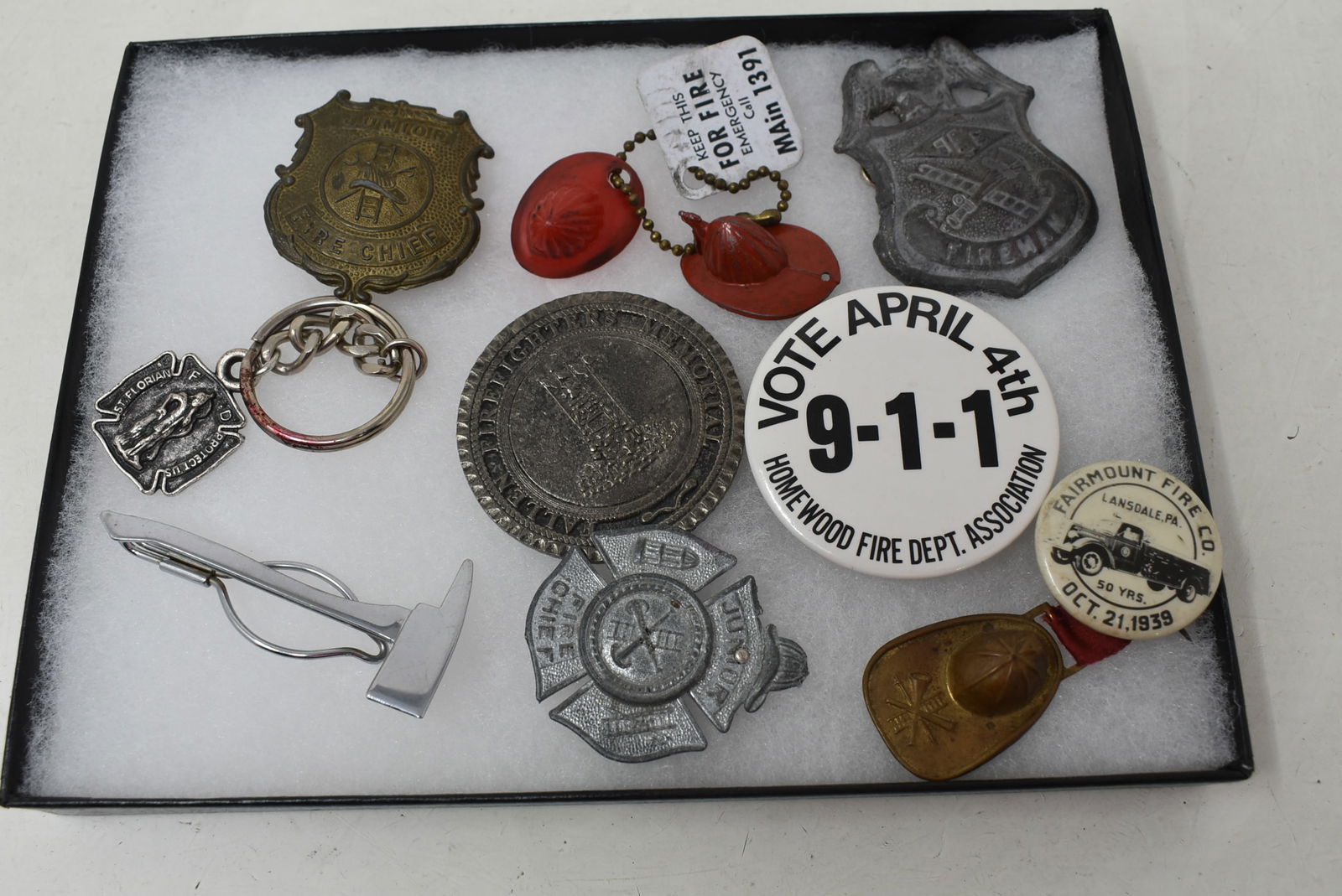 Collection of Fireman Related Vintage Small Items: A Collection of Vintage Fireman Small Items as shown. Case not included.