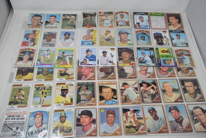 Lot of 135 Assorted Baseball Cards