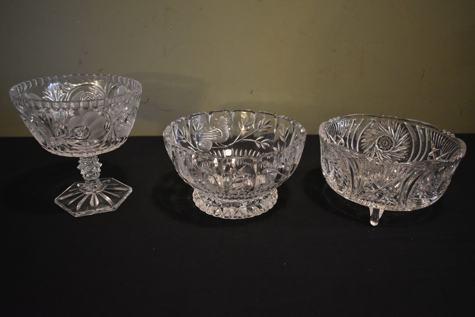 Lot of 3 Crystal Bowls (1 of 5)
