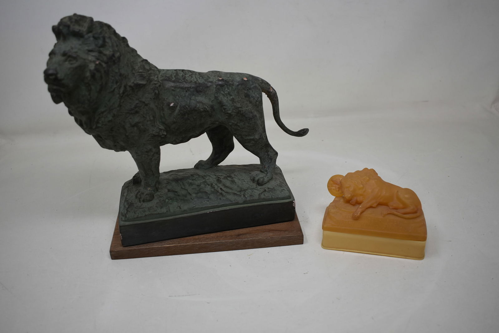 Pair of Vintage Lions Metal Figure & Plastic Box: A Pair of Vintage Lion Figures, 10" Metal marked AMR 1964 & 4" Plastic (Celluloid) box. They have light wear