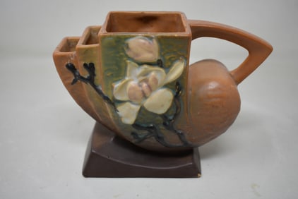 Roseville Pottery Magnolia Cornucopia Vase Brown