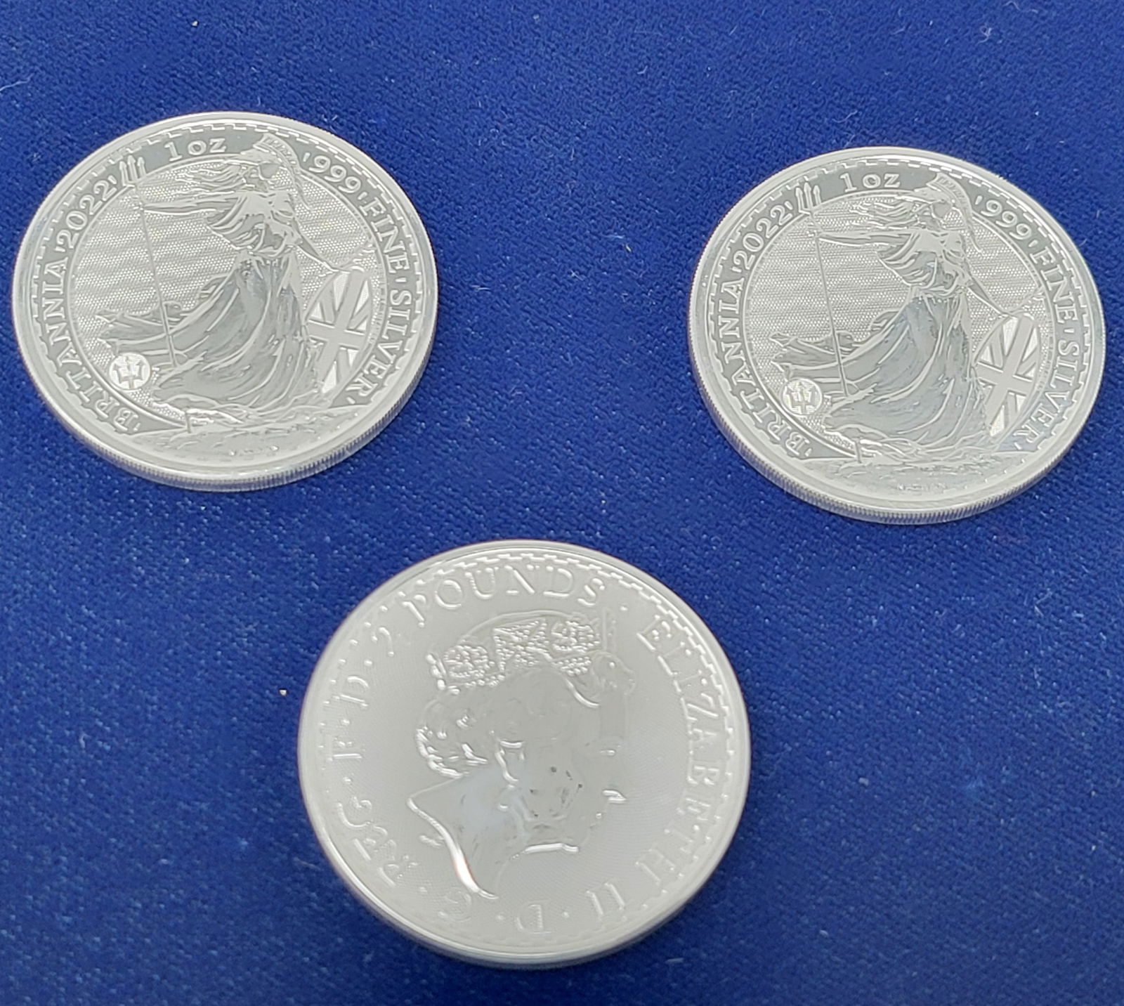 3 1oz .999 Silver 2022 Britianna Uncirculated Coins (1 of 2)
