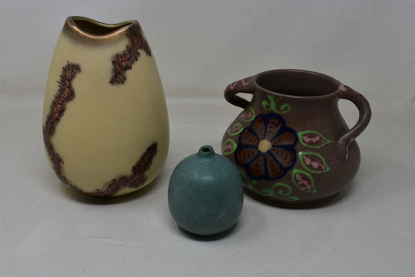 3 Pieces of Studio Pottery (1 of 10)