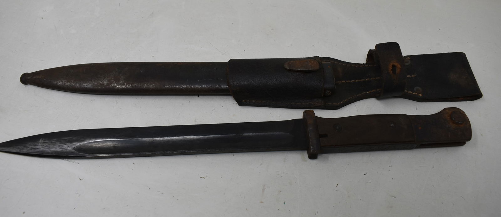 German WWII K98 Bayonet with Scabbard and Frog (1 of 7)