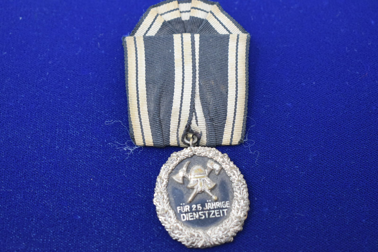 Prussia 25 years Fireman Service Medal (1 of 4)