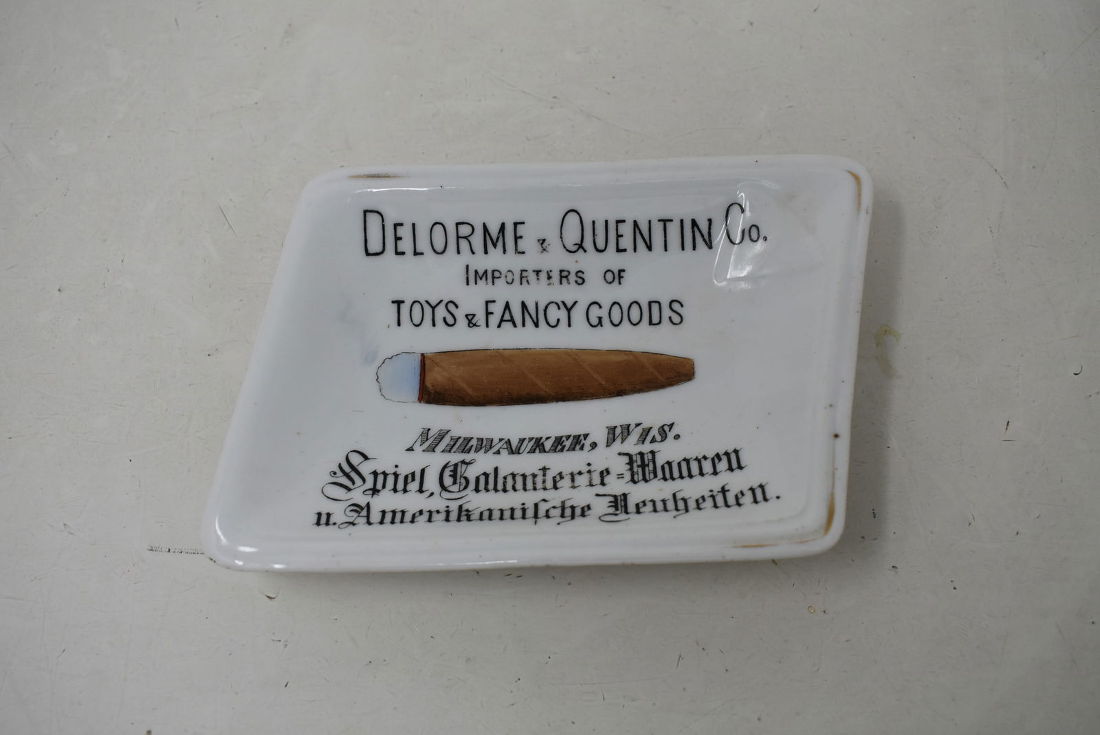 Antique Advertising Ashtray Porcelain Cigar Tray: Vintage Advertising Porcelain Cigar Tray/Ashtray, 8". In nice condition.