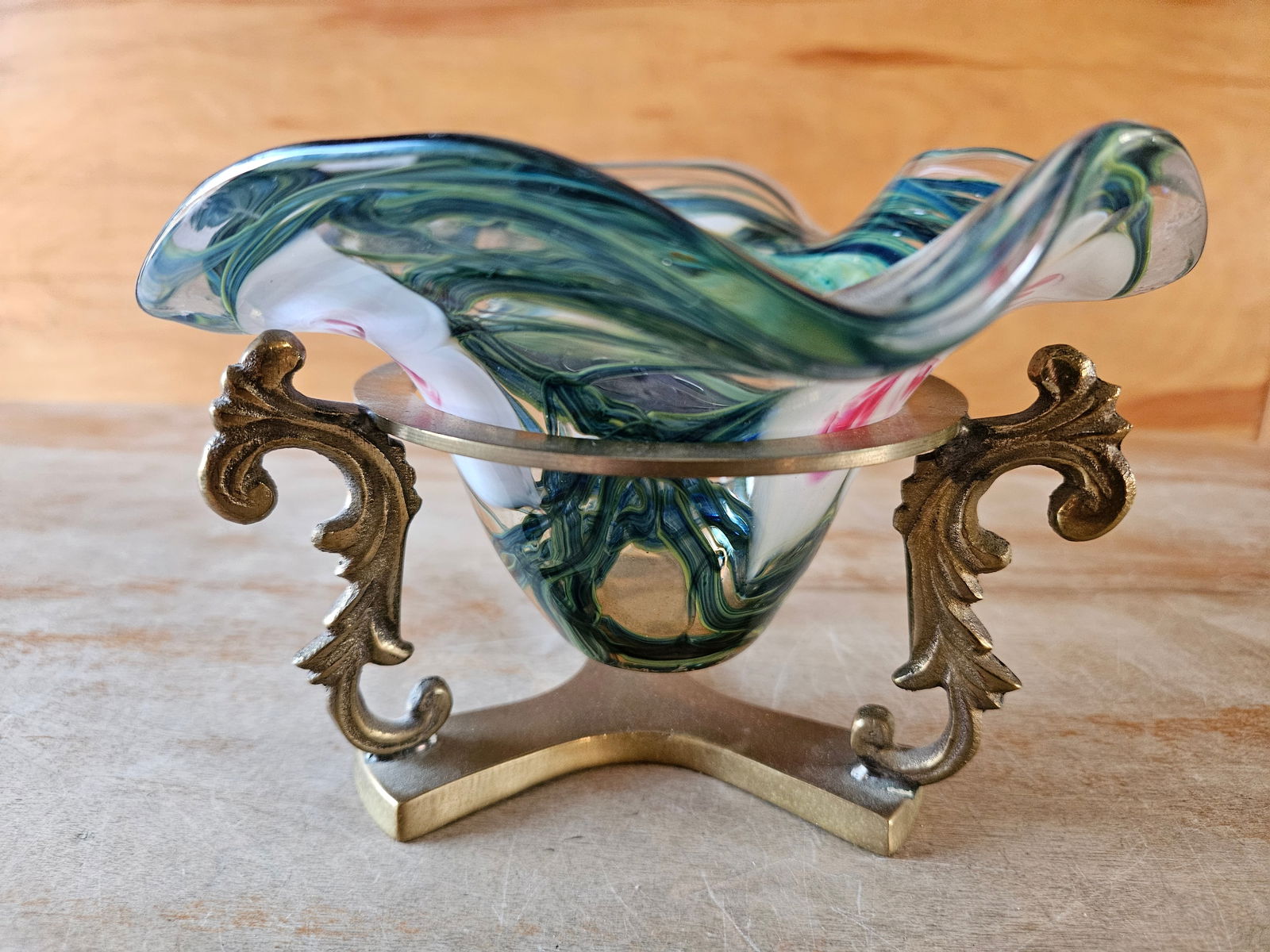 Beautiful Art Glass Vase signed Solis (1 of 6)