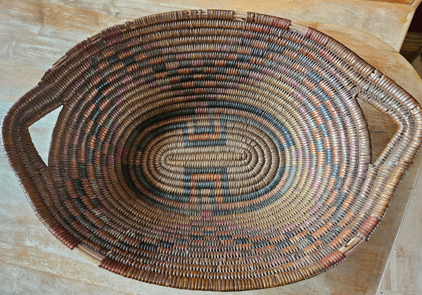 1940s Native American Cherokee Large Coiled Basket (1 of 6)