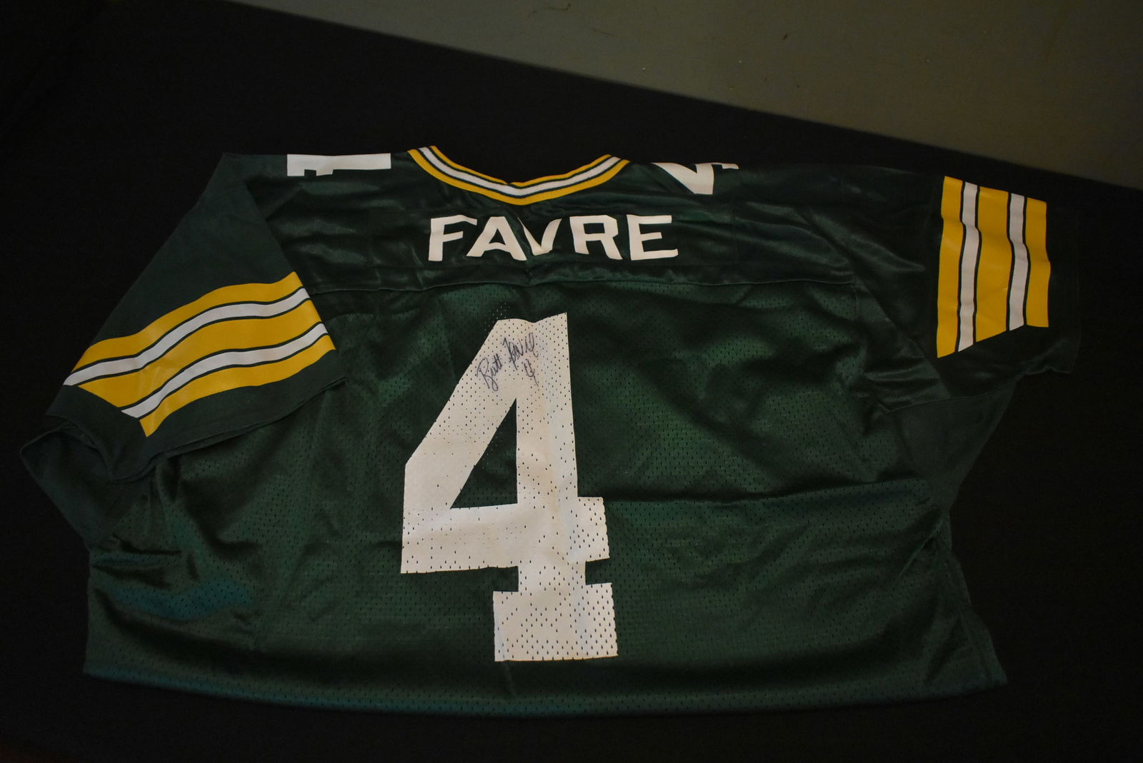 Brett Favre Green Bay Packers Autographed Football Jersey (1 of 4)