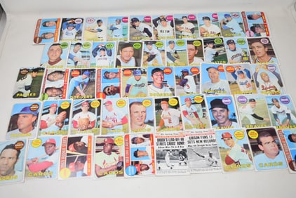 Group of 50 Baseball Cards Topps 1969