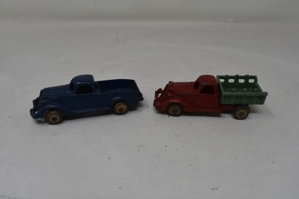 2 Vintage Cast Iron Hubley 4" Trucks
