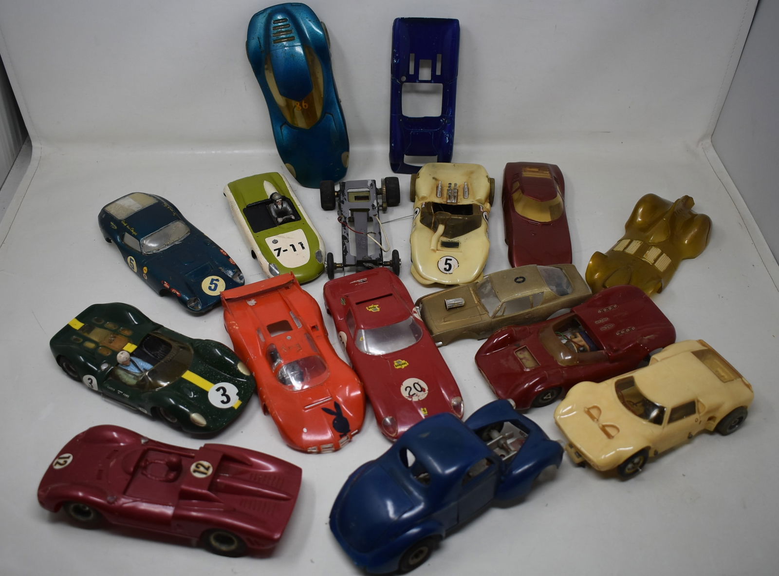 Lot of Assorted Used Slot Car Parts (1 of 5)