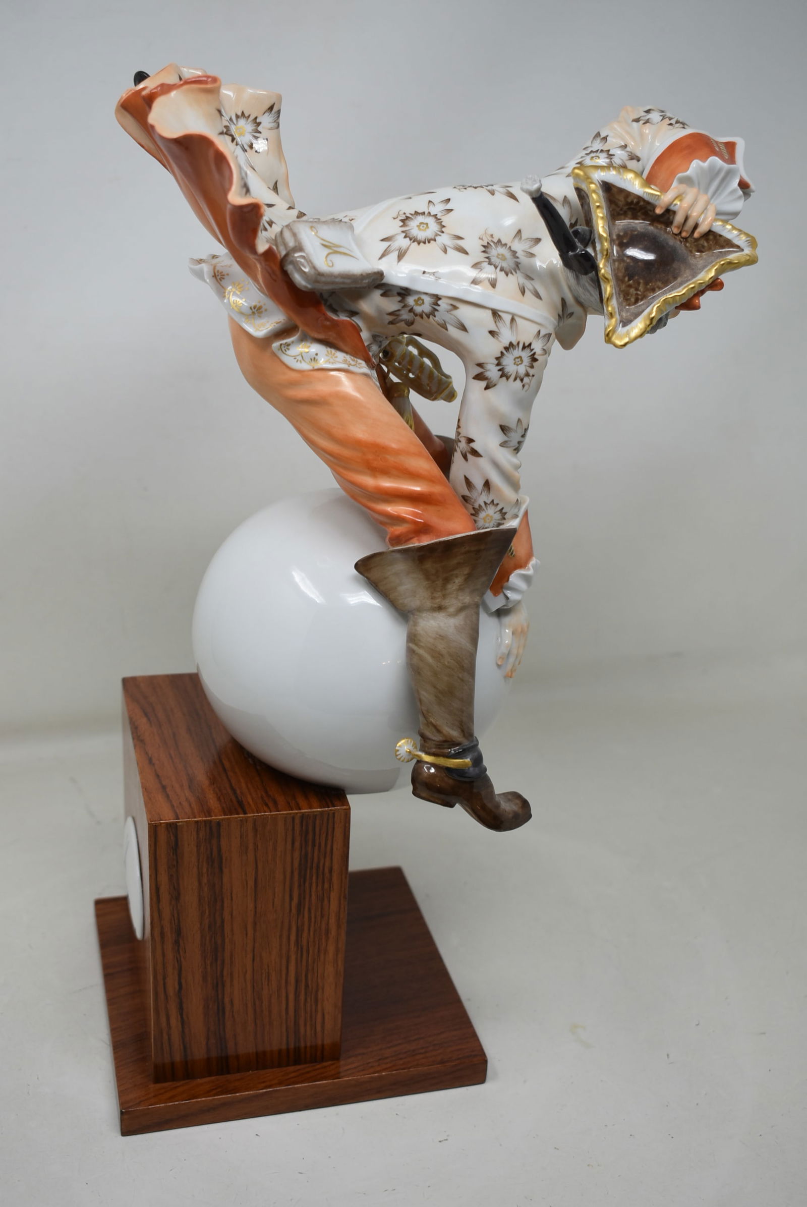 Meissen Baron Von Munchausen Porcelain Figure Numbered 22/250 - 4