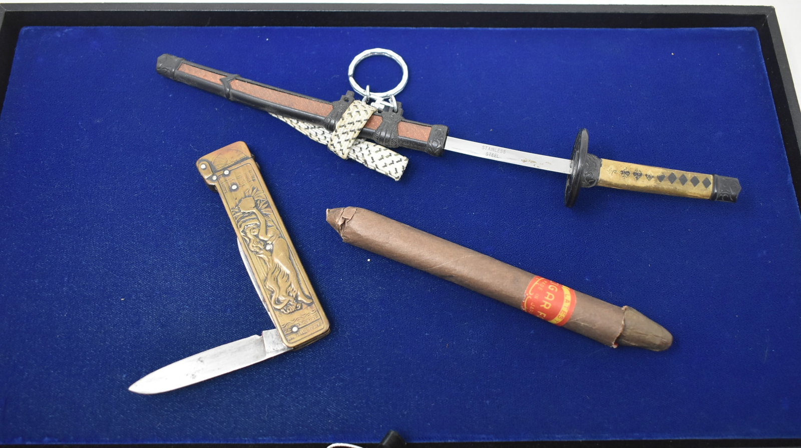 3 Vintage Novelty Items (1 of 3)
