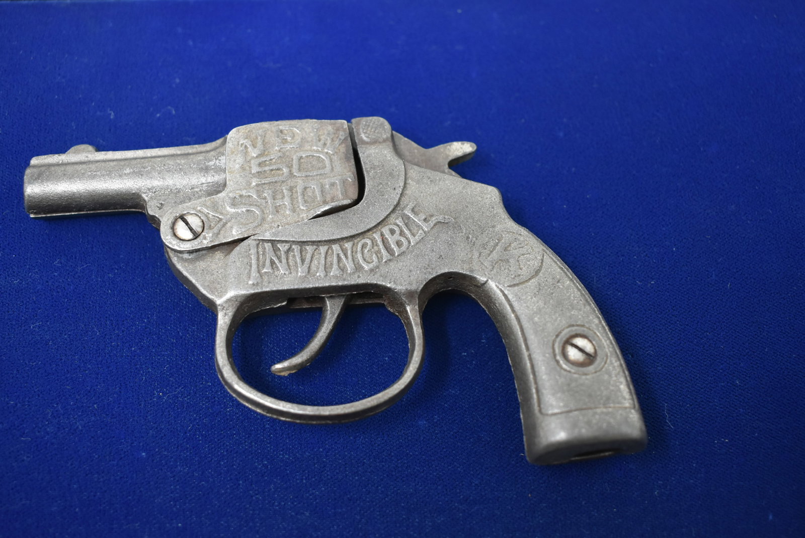 Vintage 1915 Kilgore Cast Iron Cap Gun "Invincible" NICE (1 of 5)