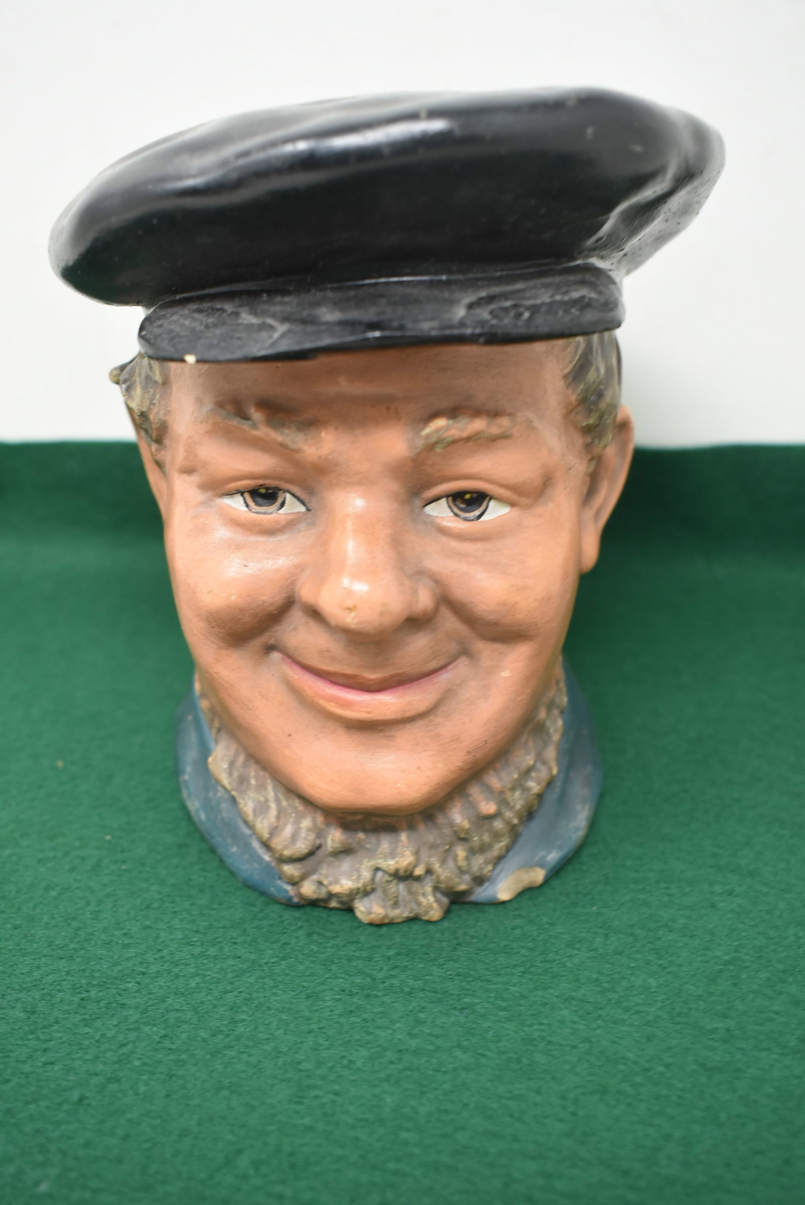Figural Lidded Tobacco Jar Humidor (1 of 9)