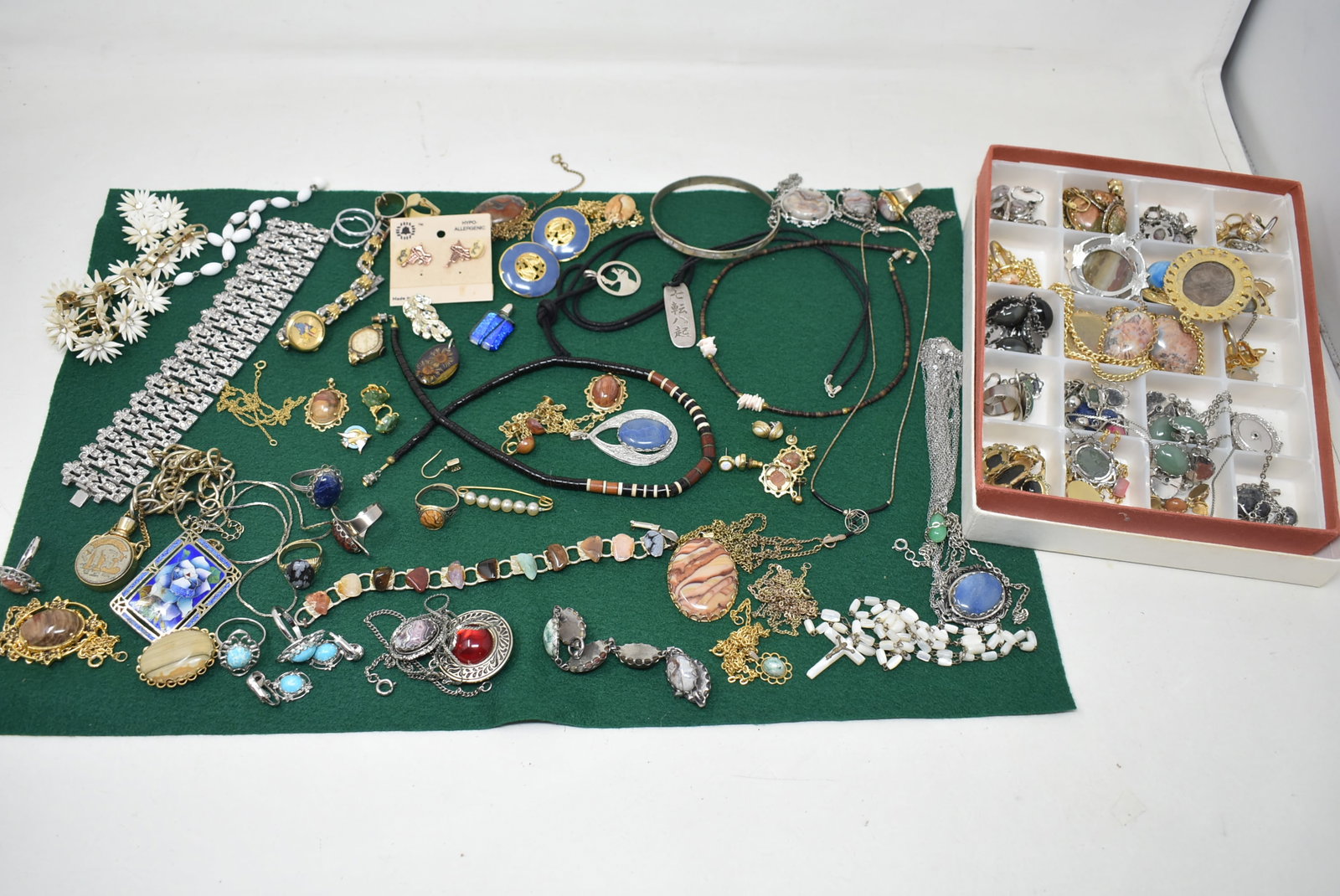 Large Group of Costume Jewelry: A Large Group of Costume Jewelry. As shown