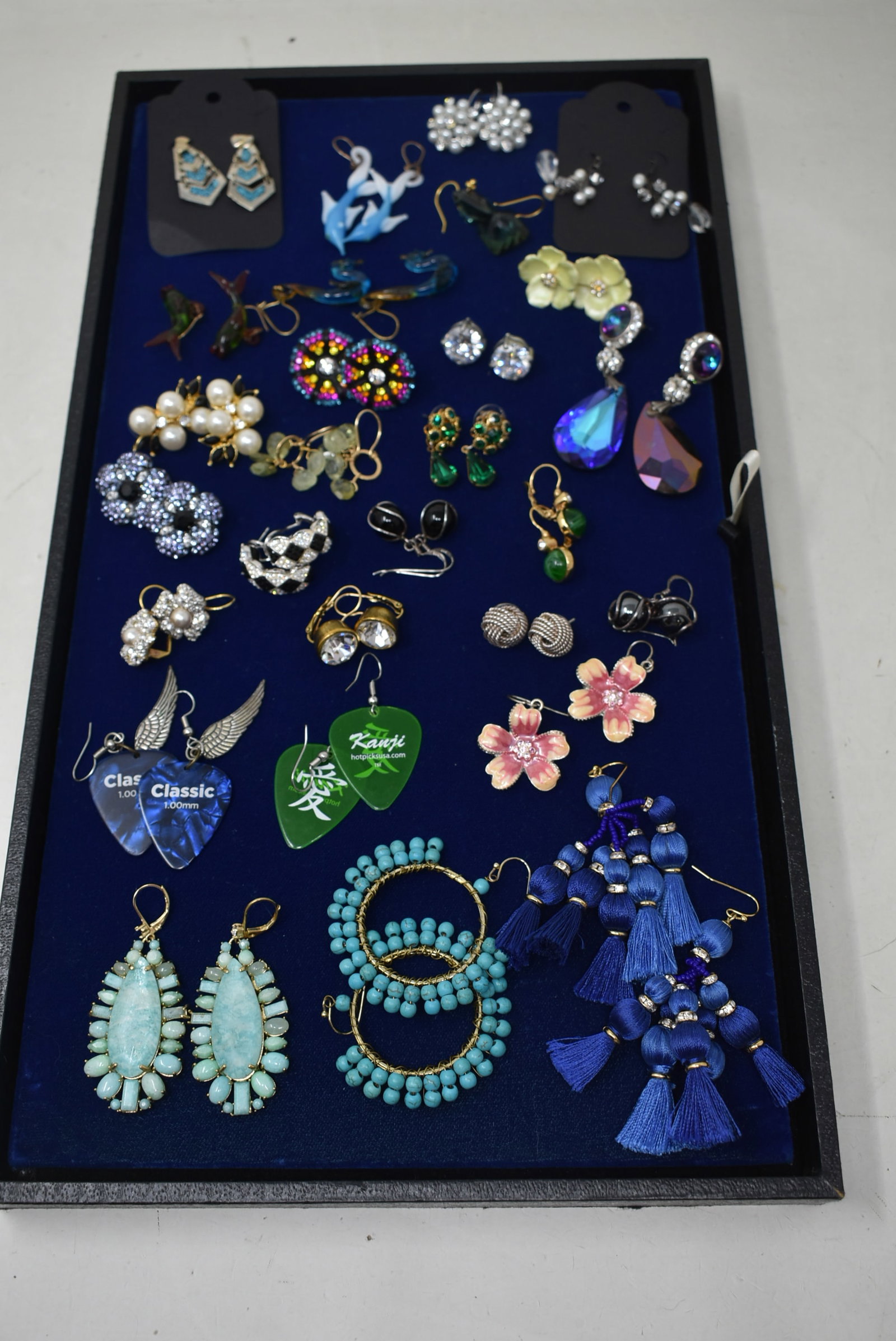 30 Pairs of NICE Wearable Fashion Earrings: 30 Pairs of NICE Wearable Earrings, as shown.