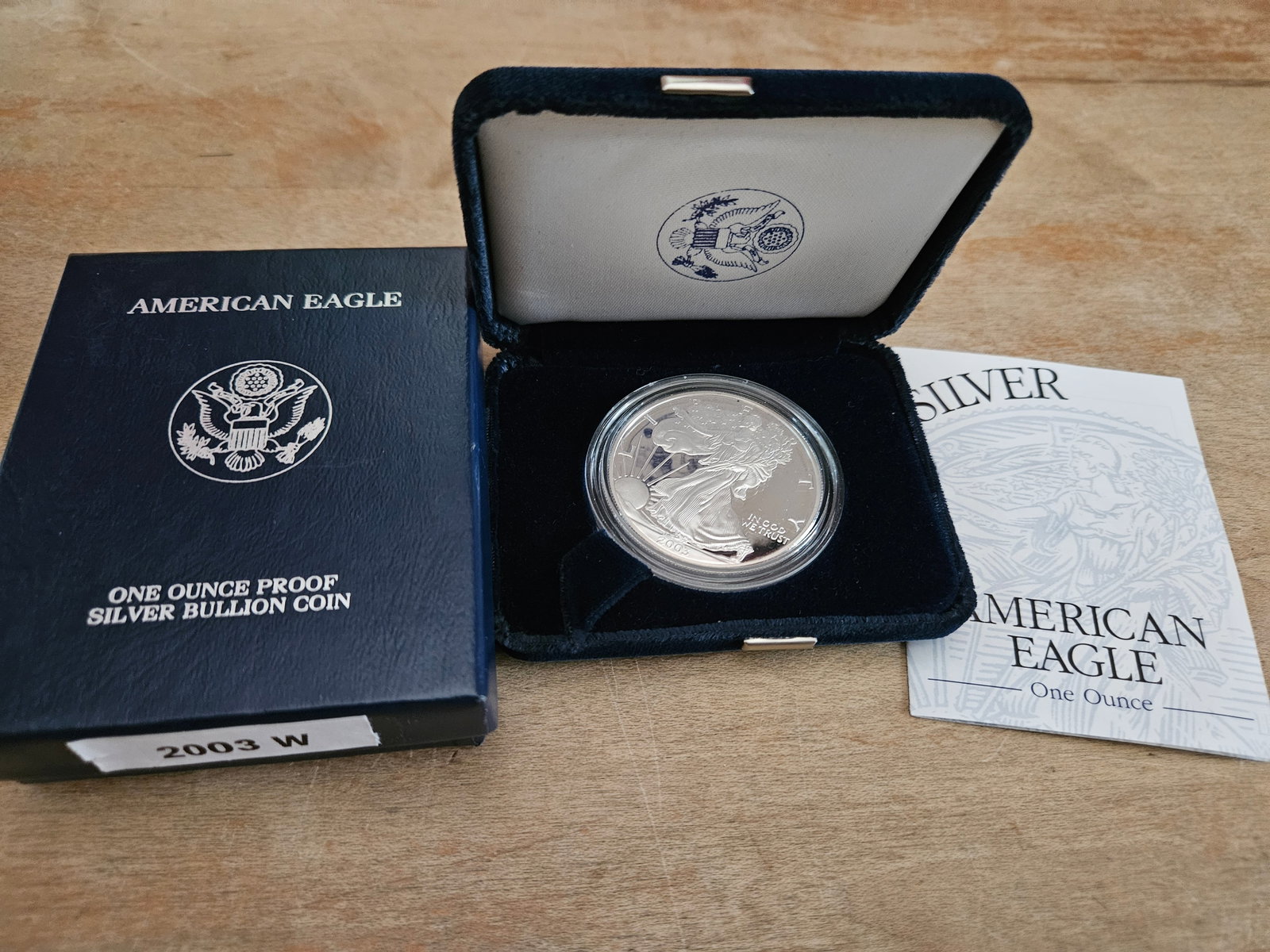 2003-W $1 Proof .999 nSilver American Silver Eagle w Box, COA: 2003-W $1 Proof .999 Silver American Silver Eagle w Box, COA.