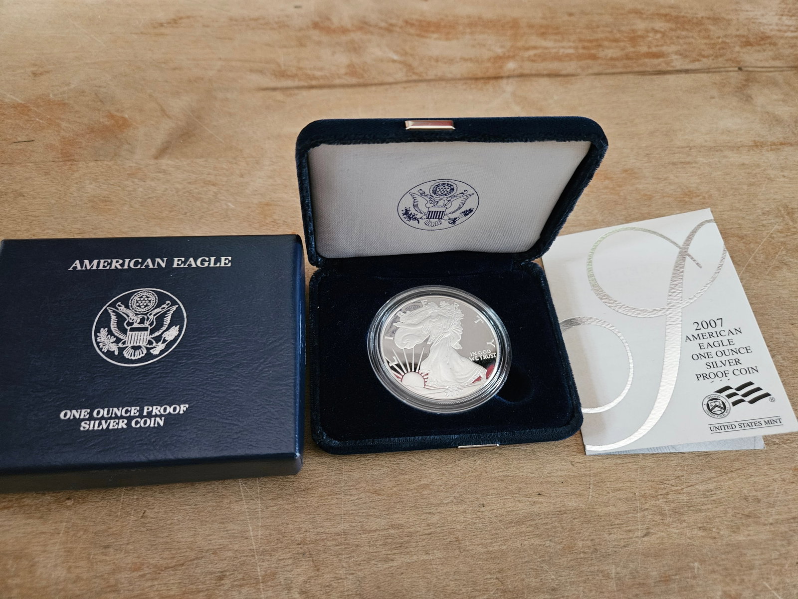 2007-W American One Oz Proof .999 Silver Eagle w Box COA: 2007-W American One Oz Proof .999 Silver Eagle w Box COA