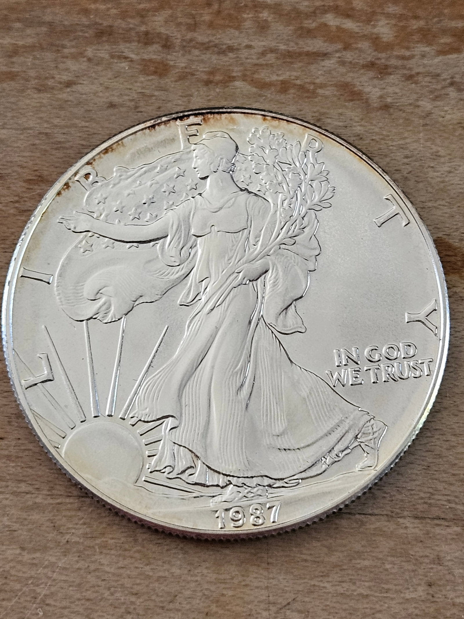 1987 1oz American Silver Eagle (1 of 3)