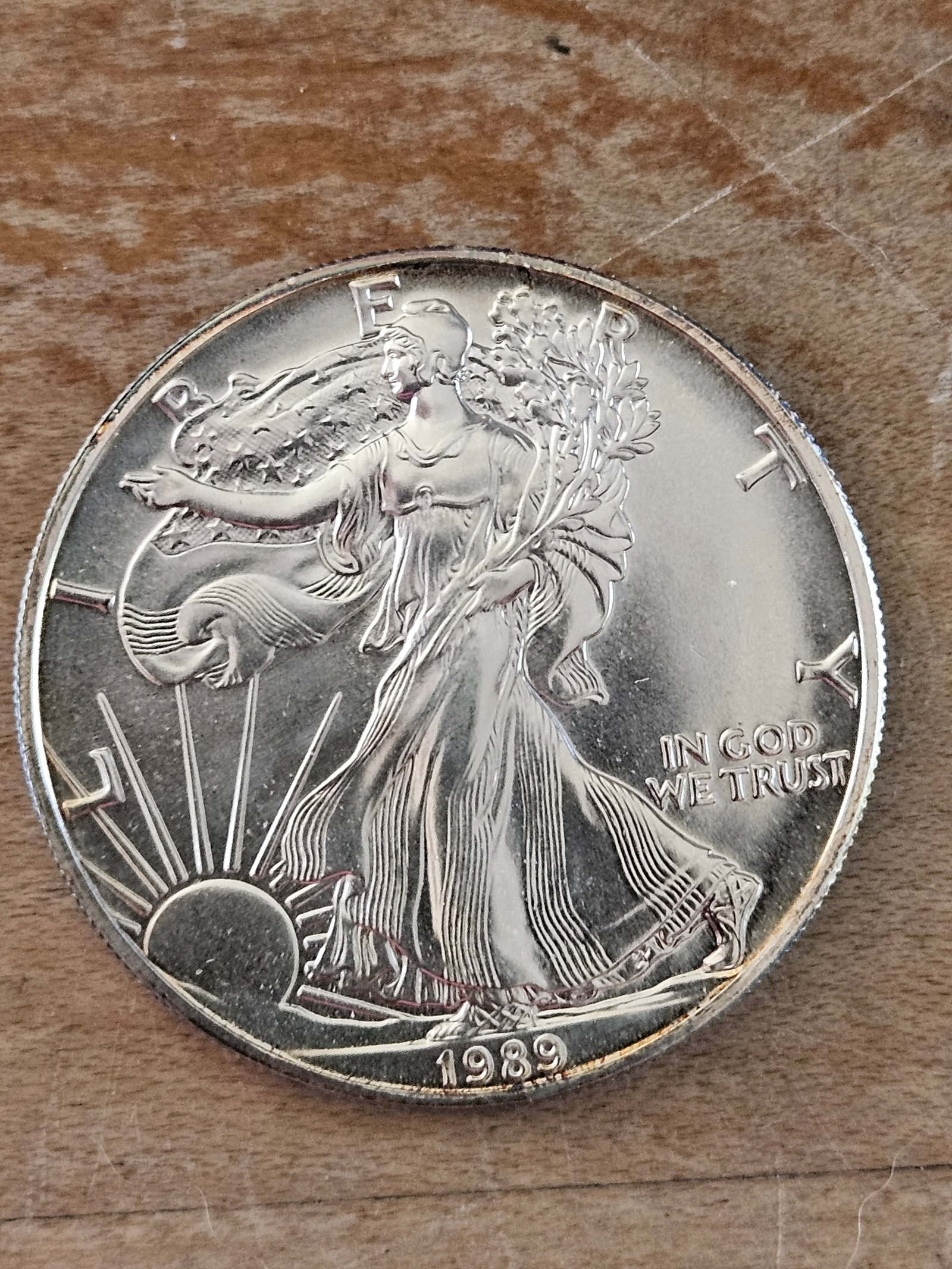 1989 1oz American Silver Eagle: 1989 1oz American Silver Eagle.