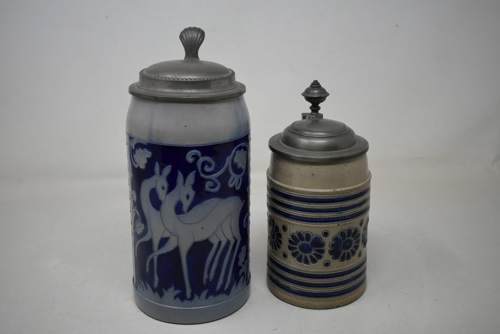 Lot of 2 German Salt Glazed Pottery Beer Steins 1 L & 1/2 L (1 of 7)