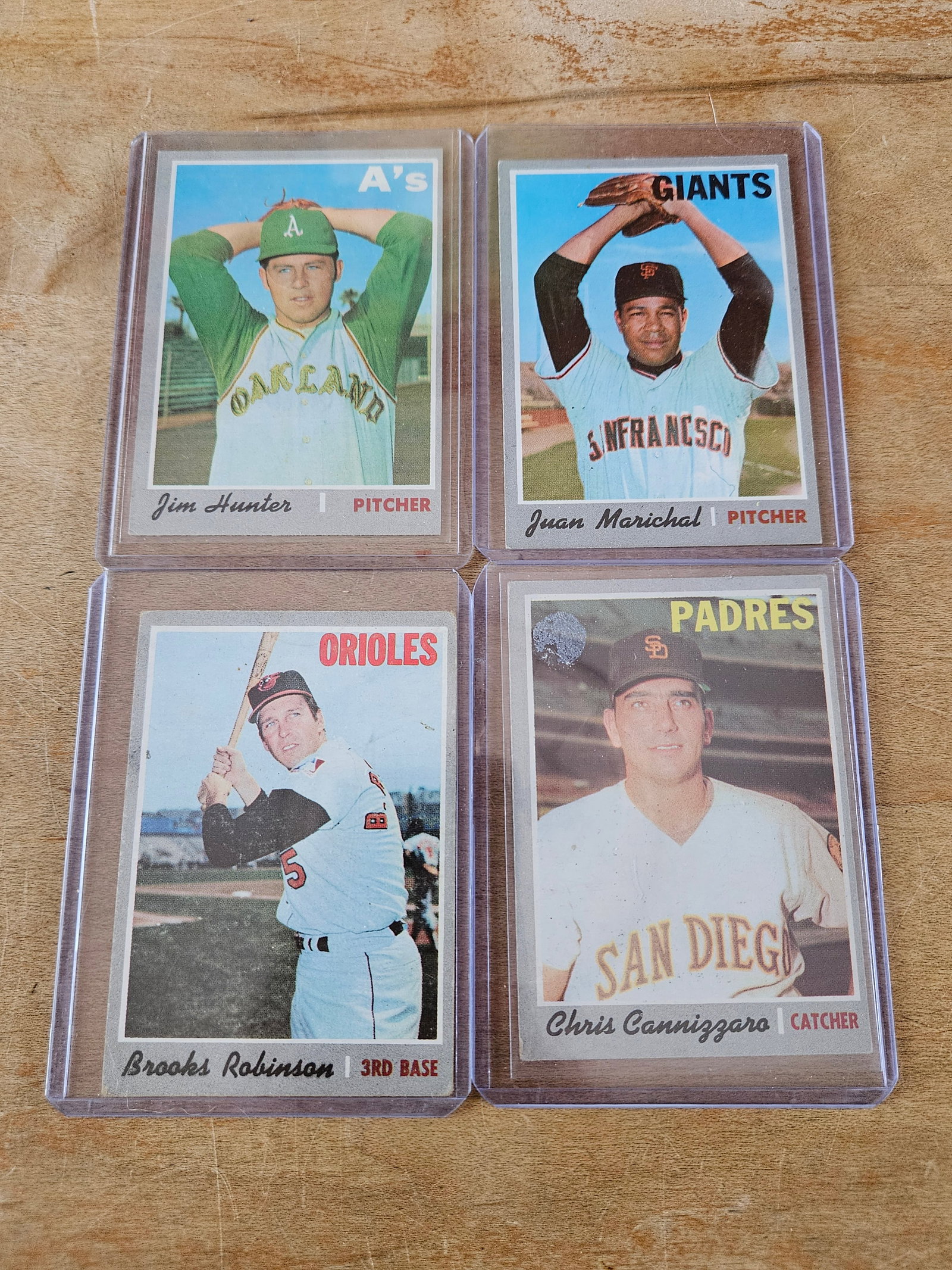 Group Of 4 1970 Topps Baseball Cards (1 of 4)