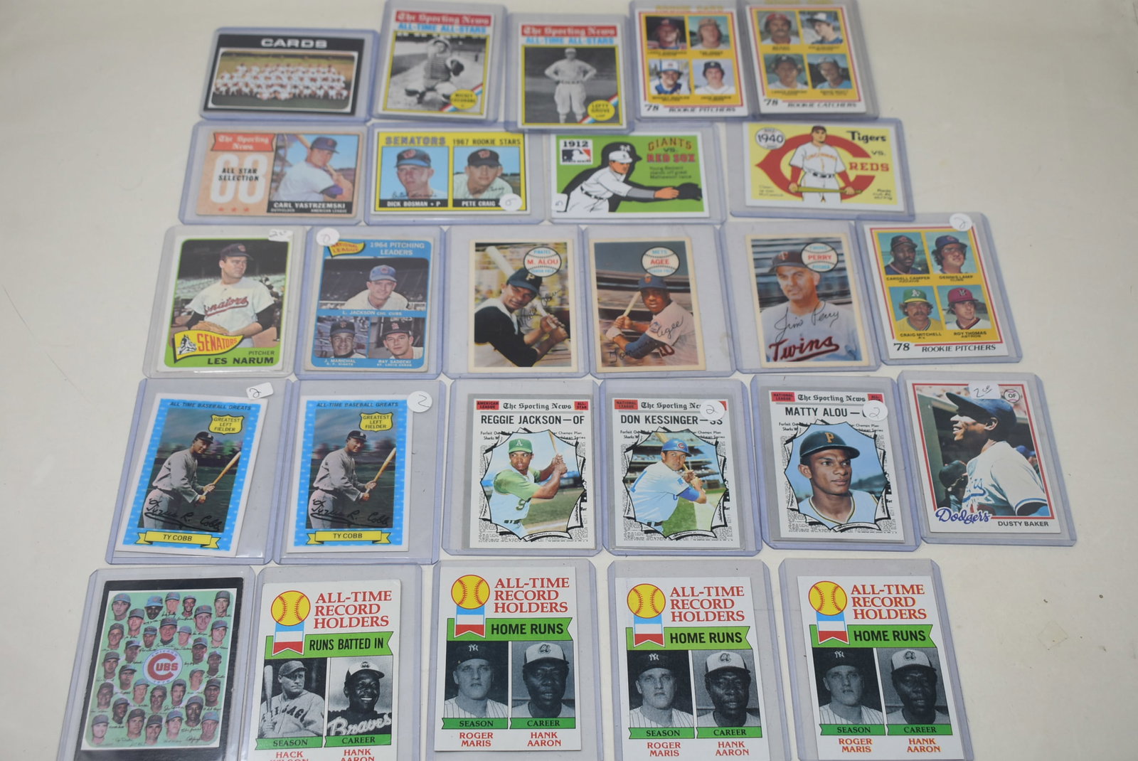 26 Vintage Baseball Cards (1 of 8)