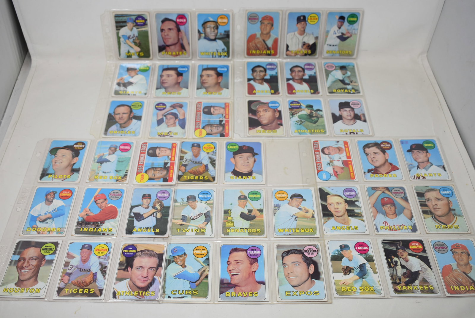Group of 44 Topps 1969 Baseball Cards (1 of 5)