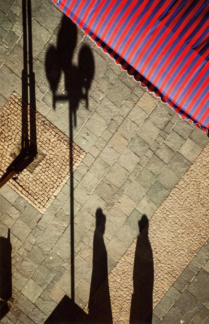 FRANCO FONTANA (* 1933): Zurich, 1981 Chromogenic print 33,9 x 22,3 cm Signed, annotated and numbered “23/50” by the photographer in ink in the margin The buyers premium for all items exported out of E.C. (European Commun