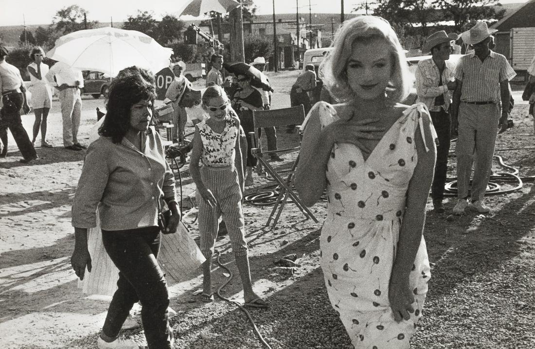 BRUCE DAVIDSON (* 1933) Marilyn Monroe in ‘The: Vintage silver print 19,6 x 29,8 cm Photographer's agency stamp, neg. no. stamp and several handwritten notations in pencil on the reverse LITERATURE James Goode, The Story of The Misfits, Indianapoli