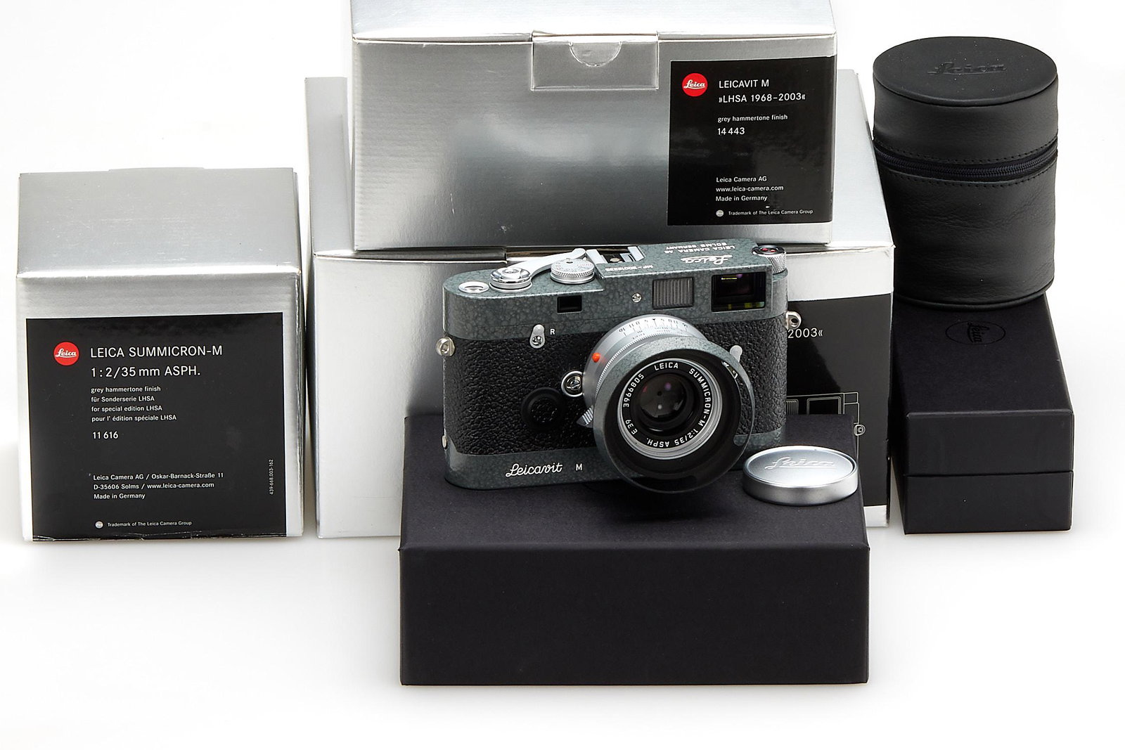 Leica MP 'LHSA 1968-2003 Hammertone Edition' 10314: SN: 3001235 Year/Baujahr: 2004 Condition/Zustand: A English New Leica MP Grey Hammertone LHSA 1968-2003 set, complete with Leica MP no.3012235, Leica 2/35mm Summicron-M ASPH no.3966