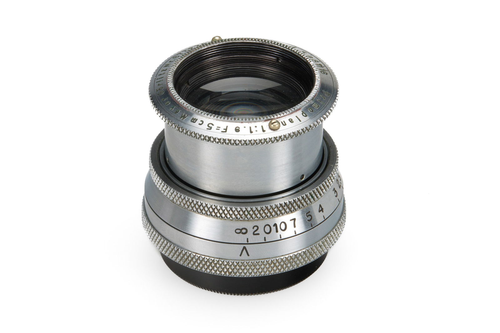 Hugo Meyer f.M39 Primoplan 1.9/5cm: SN: 673276 Year/Baujahr: 1935 Condition/Zustand: B/A English One of the rarest standard lenses in original RF coupled M39 mount. The collapsible chrome lens in excellent original con