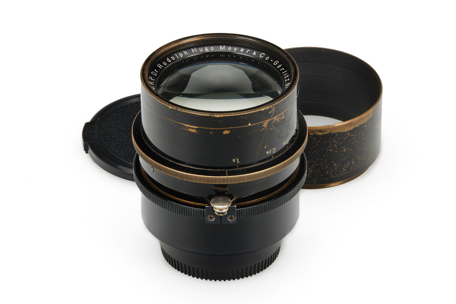 Hugo Meyer Kino Plasmat 1.5/7.5cm: SN: 292270 Year/Baujahr: c.1928 Condition/Zustand: B+ English Hugo Meyer & Co-Goerlitz 1.5/7.5cm Kino Plasmat in original helicoid focusing mount in heavy brass black/nickel. The ext