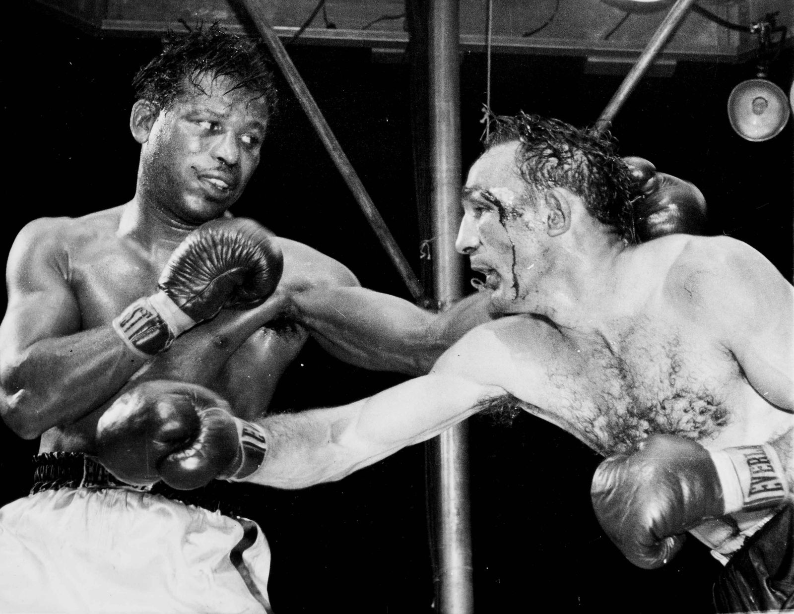 SAM GOLDSTEIN | Carmen Basilio - Sugar Ray Robinson, 1957 (1 of 1)