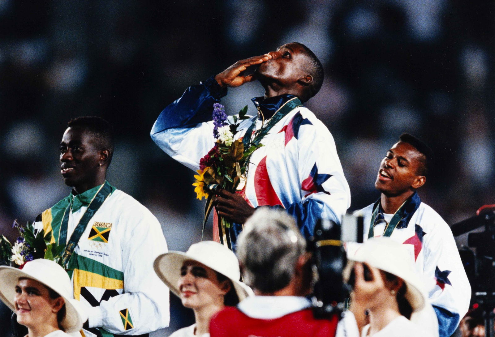 NEBINGER | Olympia Atlanta, Carl Lewis, 1996: Vintage print, 18 x 26 cm, stamped