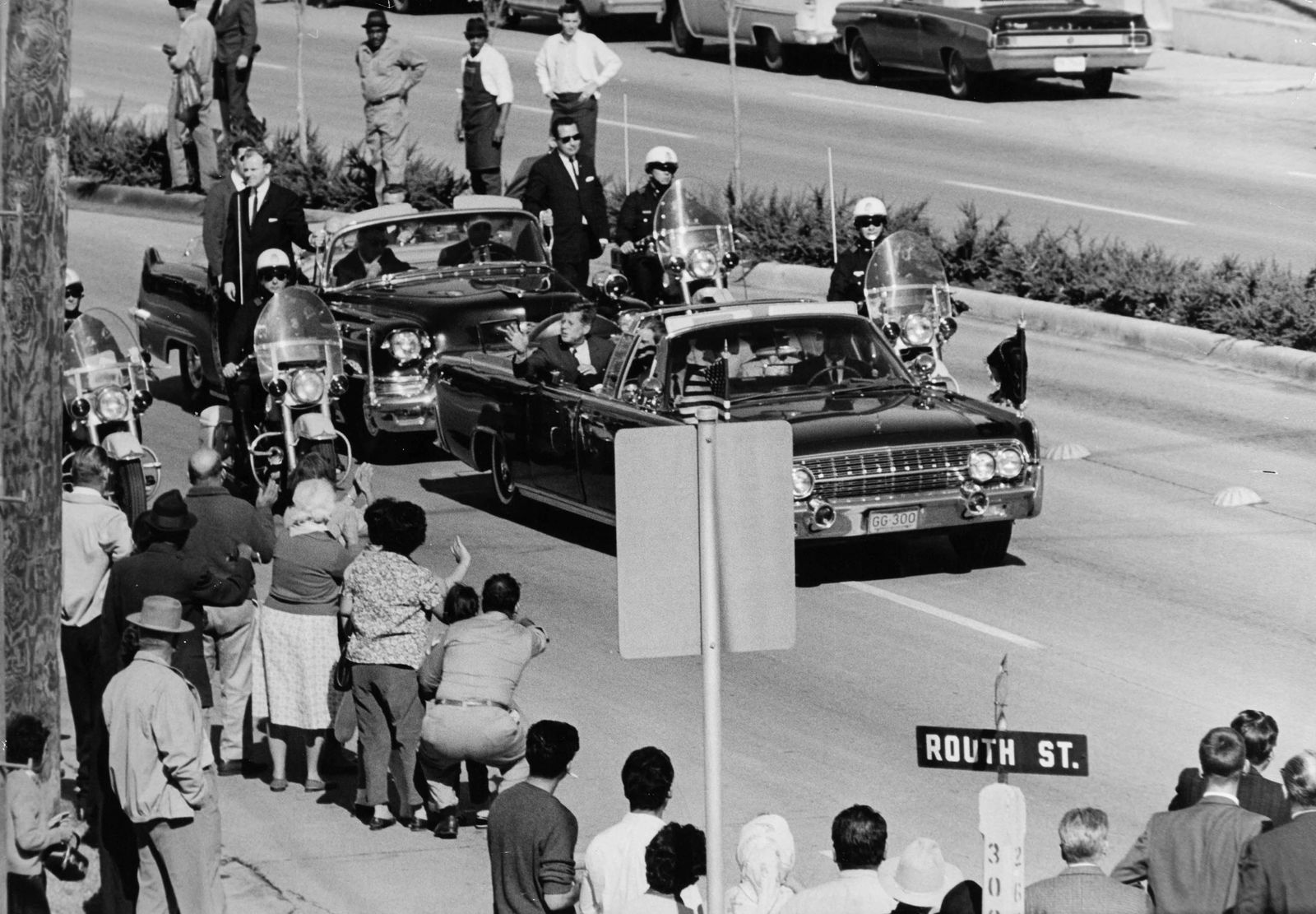 ROBINSON | John F. Kennedy, Dallas, 1963: Vintage print, 27 x 40 cm, inscribtions by hand