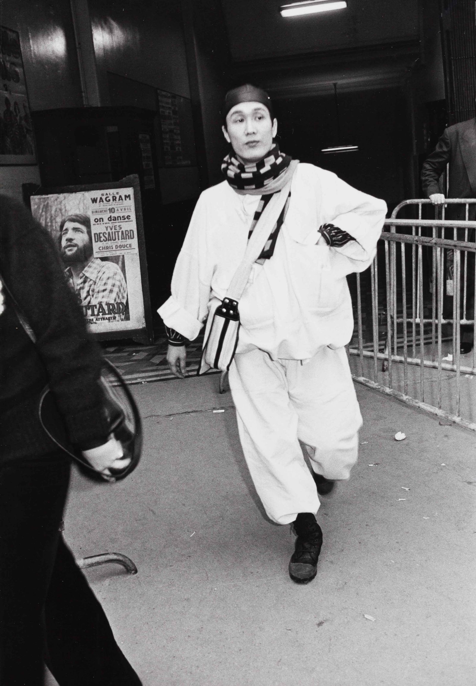 VOLKER HINZ (1947–2019) | Fashionmaker Yamamoto, Paris Fashion Presentation Autumn, 1977: Vintage print, 30 x 21 cm, stamped