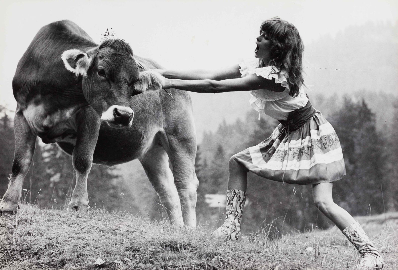 BISHOP | Fashion, Mode folklorique, c. 1971: Vintage print, 20 x 30 cm, stamped