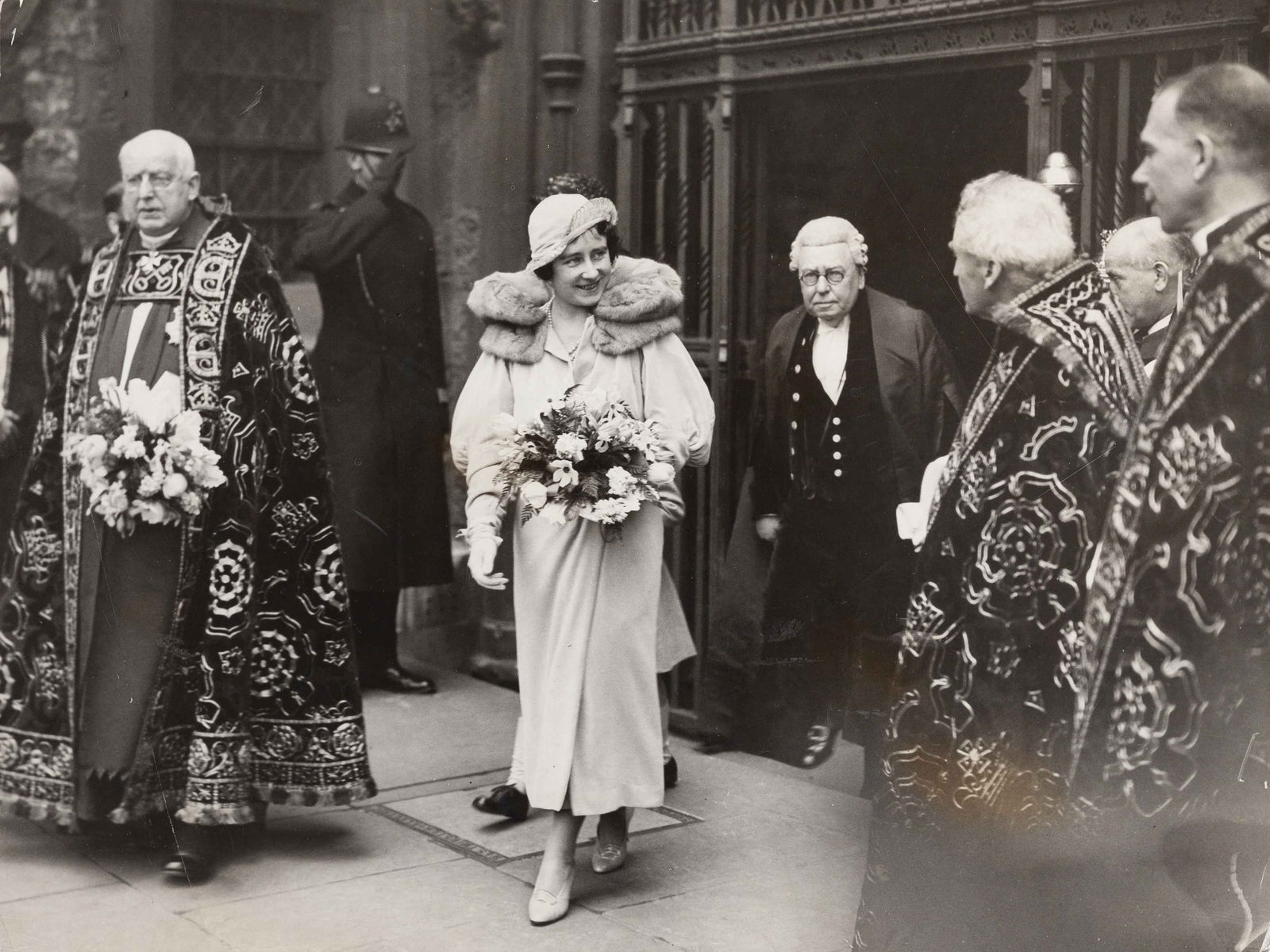 TRAMPUS | The duchess of York, 1935: Vintage print, 18 x 24 cm, stamped