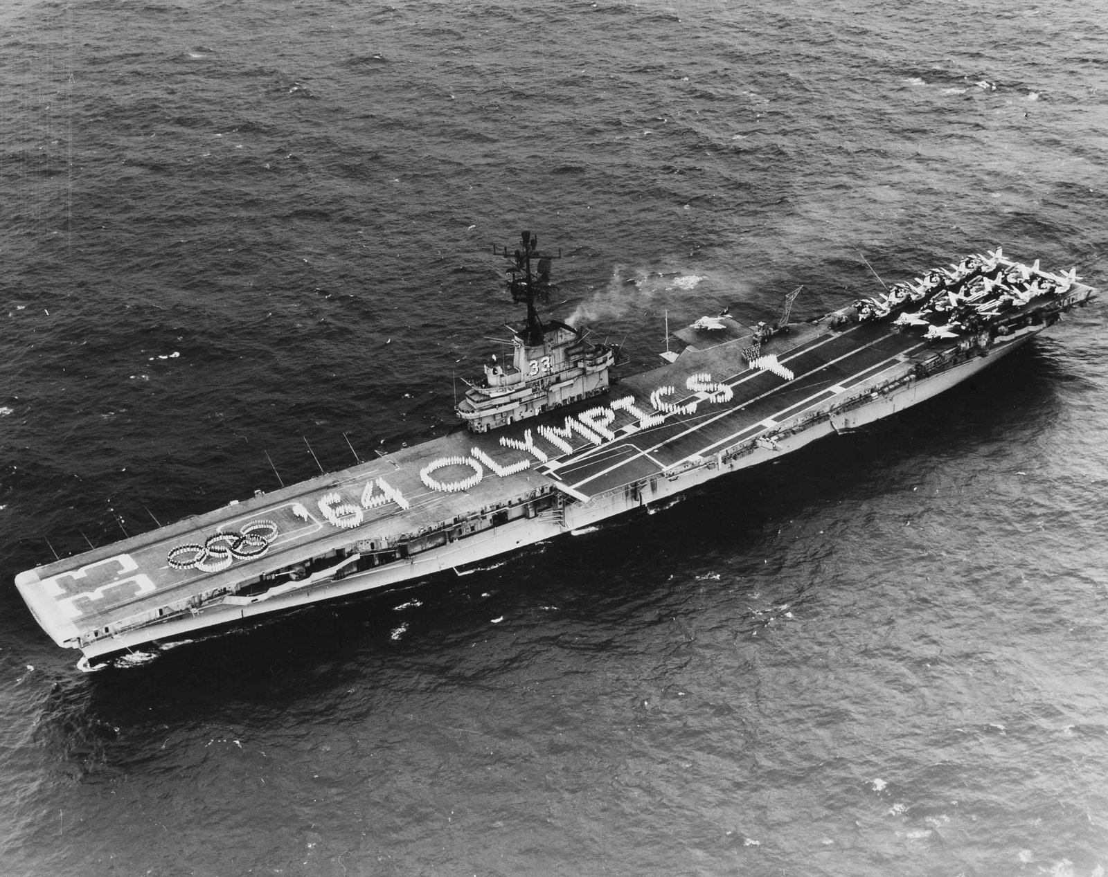 KEYSTONE TOKYO | Olympia Tokyo, US Keasage, 1964: Vintage print, 19 x 24 cm, stamped