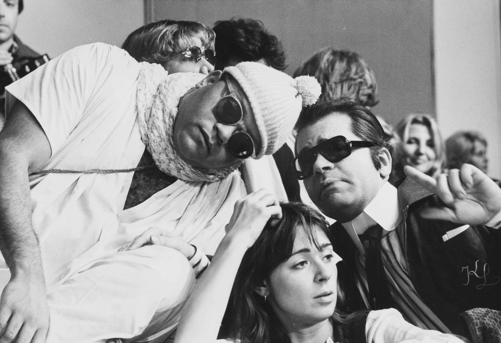 VOLKER HINZ (1947–2019) | Paris Fashion Presentation Autumn, Karl Lagerfeld, 1977: Vintage print, 21 x 30 cm, stamped