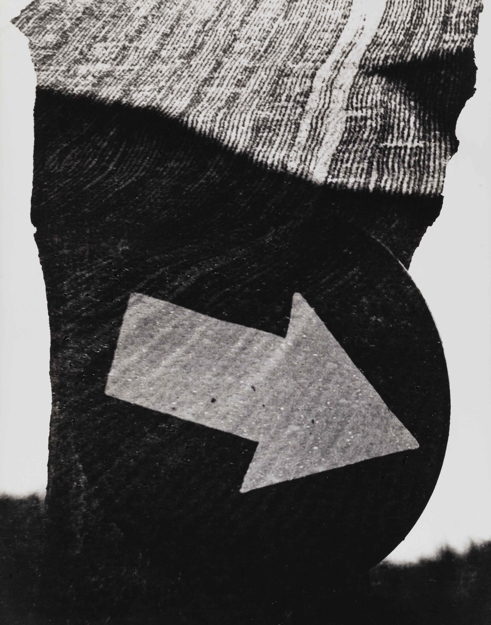 MARIO GIACOMELLI (1925–2000): MARIO GIACOMELLI (1925–2000) | From the series 'Segni nella Terra', Italy, March 1978 Image Size: 38.8 x 29.5 cm English Vintage gelatin silver print on Agfa paper, in very good condition.