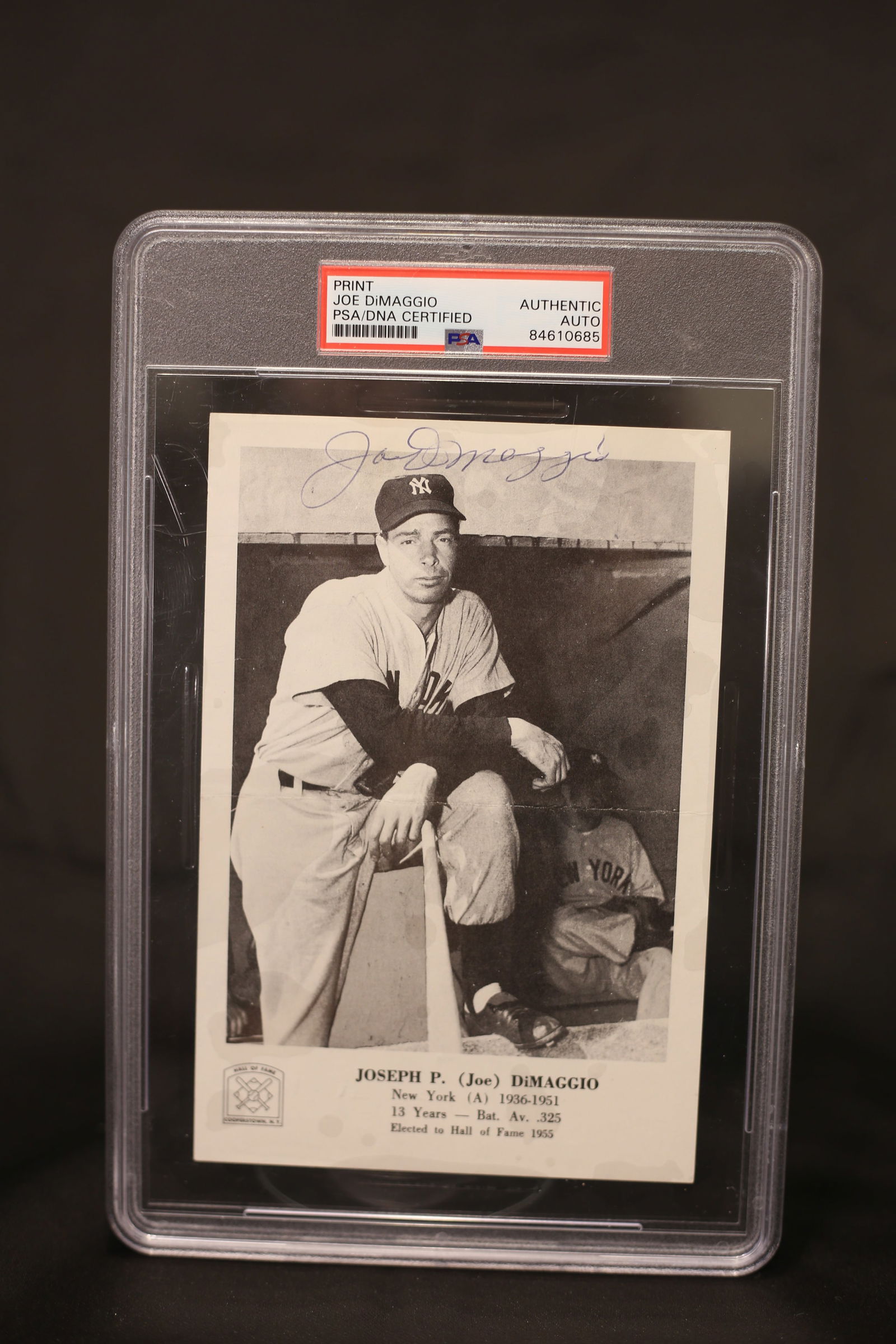 Joe DiMaggio Autographed Print PSA/DNA Certified Authentic Autograph (1 of 2)