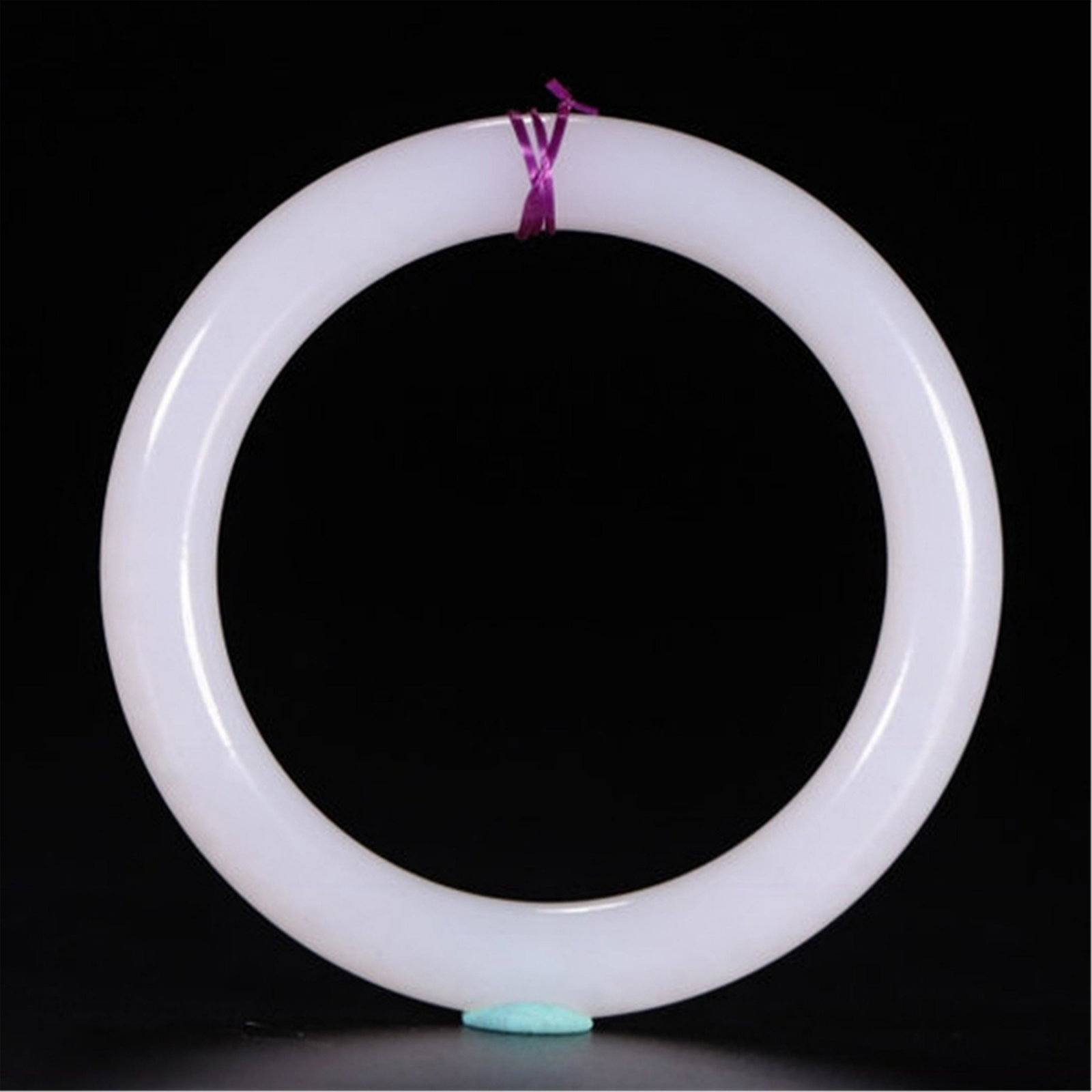 CHINESE WHITE JADE BANGLE: CHINESE WHITE JADE BANGLE. Internal Diam. 5.5 cm. Weight 44.8 gram. Local pickup in our NJ warehouse available. Shipping cost $30 to US 48 states and $100 for oversea delivery. Combined shipping avail