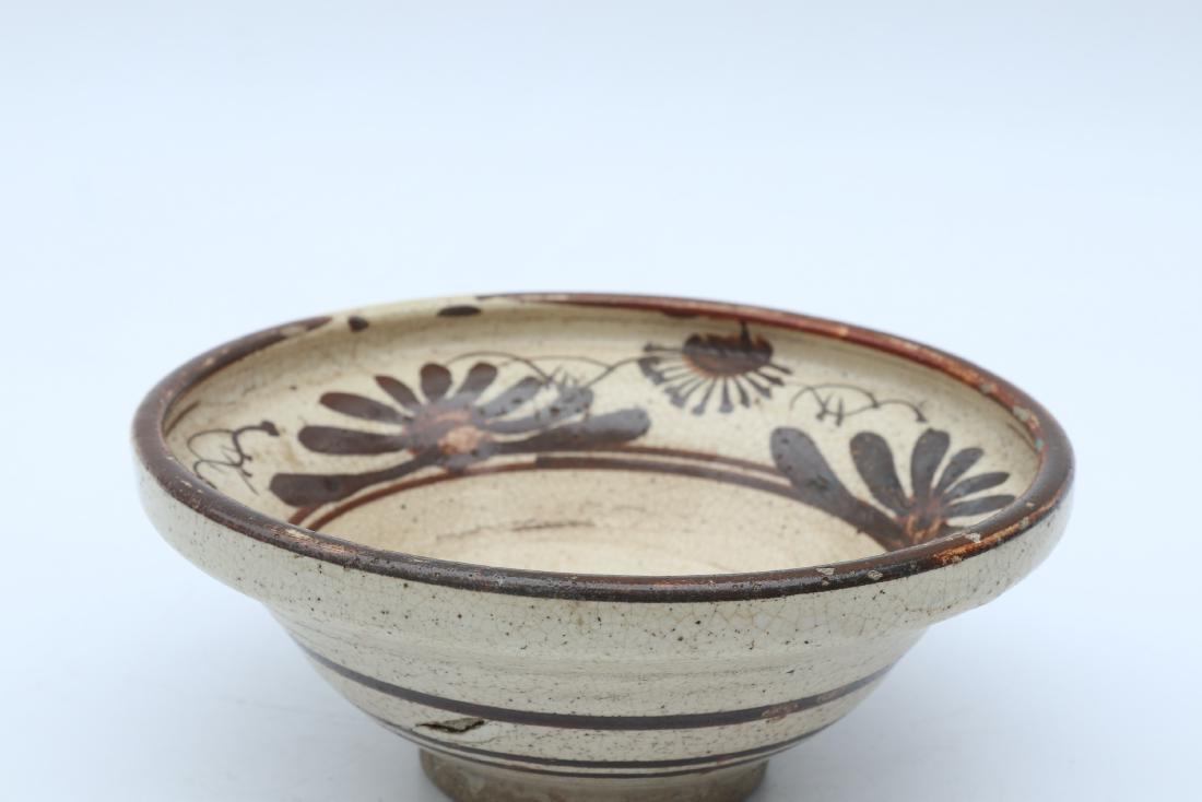 Chinese Song Dynasty Zi Zhou Kiln Bowls: Chinese Song Dynasty Zi Zhou Kiln Bowls, H:8cm X 20.5cm.